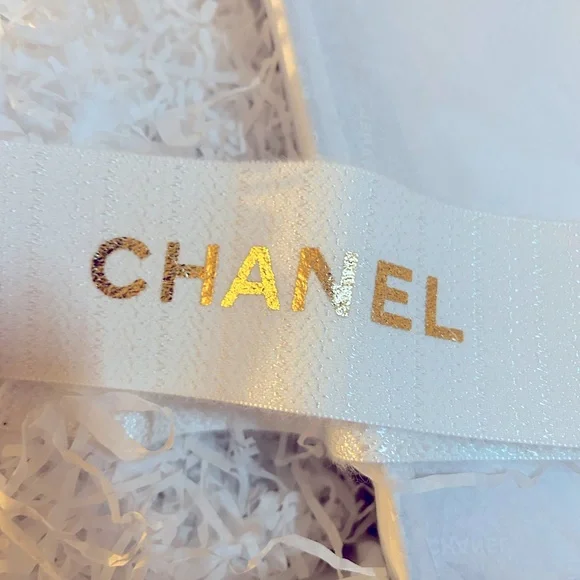 Authentic Chanel Gabrielle Fragrance and Lotion set FS gold wrap Velcro ribbon - Picture 7 of 7